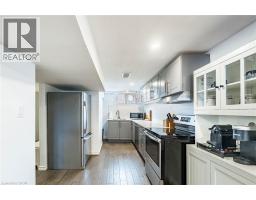 40 N ELLIS Crescent N - 31