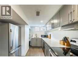 40 N ELLIS Crescent N - 32