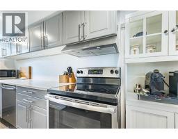 40 N ELLIS Crescent N - 35