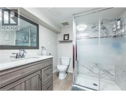 40 N ELLIS Crescent N - 39