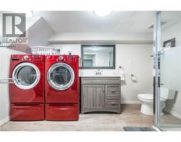 40 N ELLIS Crescent N - 41