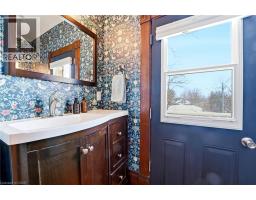 19 RIVERSIDE Drive W - 14