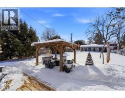 19 RIVERSIDE Drive W - 24