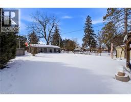 19 RIVERSIDE Drive W - 27