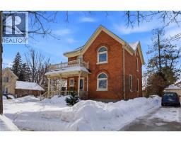 19 RIVERSIDE Drive W - 31