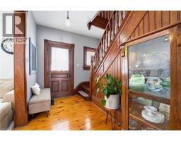 19 RIVERSIDE Drive W - 5