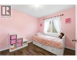 420 ARMSTRONG Street W - 17