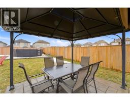 420 ARMSTRONG Street W - 32