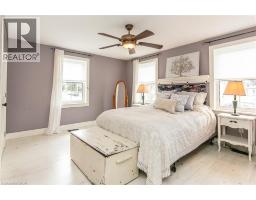 31 FRONT Street - 32