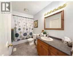 33A LINGWOOD Drive - 18