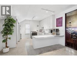 64 FRANCIS Street N - 19