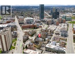 64 FRANCIS Street N - 3