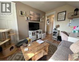 109 MOORE Avenue - 17