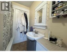 109 MOORE Avenue - 20