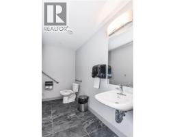 1 VICTORIA Street S UnitNo. 1006 - 31