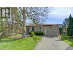 18 RIPLEY Crescent - 1