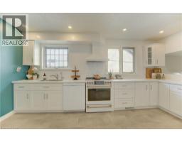 18 RIPLEY Crescent - 14