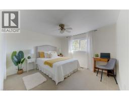 18 RIPLEY Crescent - 26