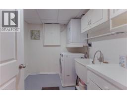 18 RIPLEY Crescent - 31