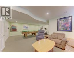 18 RIPLEY Crescent - 34