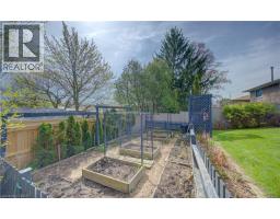 18 RIPLEY Crescent - 39