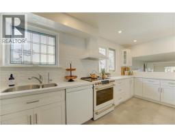 18 RIPLEY Crescent - 9