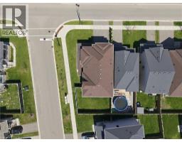 57 THOMPSON Road - 35