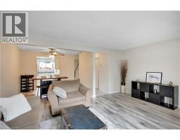 32 MONTCLAIR Crescent - 14