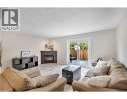 32 MONTCLAIR Crescent - 15