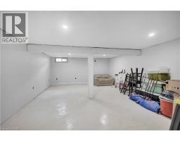 32 MONTCLAIR Crescent - 25