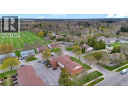 32 MONTCLAIR Crescent - 34