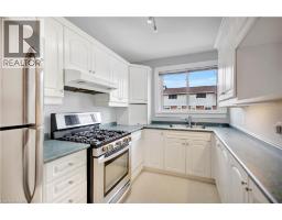 32 MONTCLAIR Crescent - 9