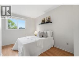 56 ANGELA Crescent - 23