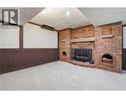 56 ANGELA Crescent - 31
