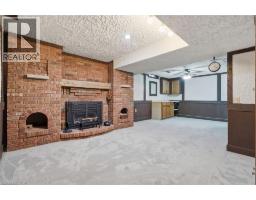 56 ANGELA Crescent - 32