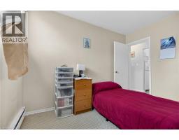 72 HOFFMAN Street - 16