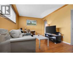 72 HOFFMAN Street - 19
