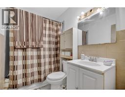 72 HOFFMAN Street - 25