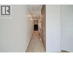 26 KING Street E - 5