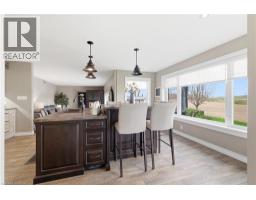 890 PERKIN Crescent - 15