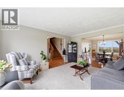 890 PERKIN Crescent - 29