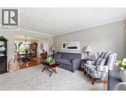 890 PERKIN Crescent - 30