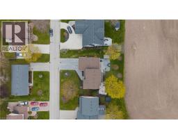 890 PERKIN Crescent - 49