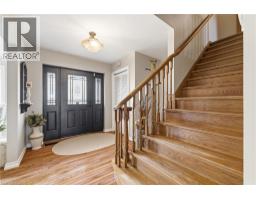 890 PERKIN Crescent - 6