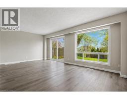 104 RALGREEN Crescent - 11