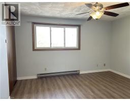 10 MONTCLAIR Crescent - 11