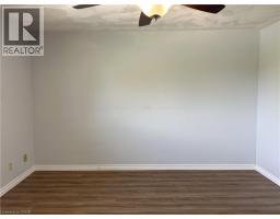 10 MONTCLAIR Crescent - 12