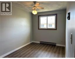 10 MONTCLAIR Crescent - 15