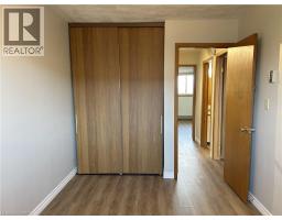 10 MONTCLAIR Crescent - 19