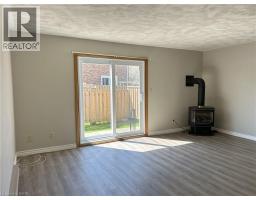 10 MONTCLAIR Crescent - 6